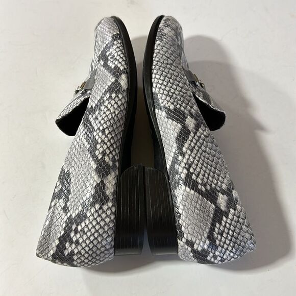 MUNRO Women's Harrison III Leather Reptile Print Loafers Gray/Black Size 10.5 - Picture 4 of 13